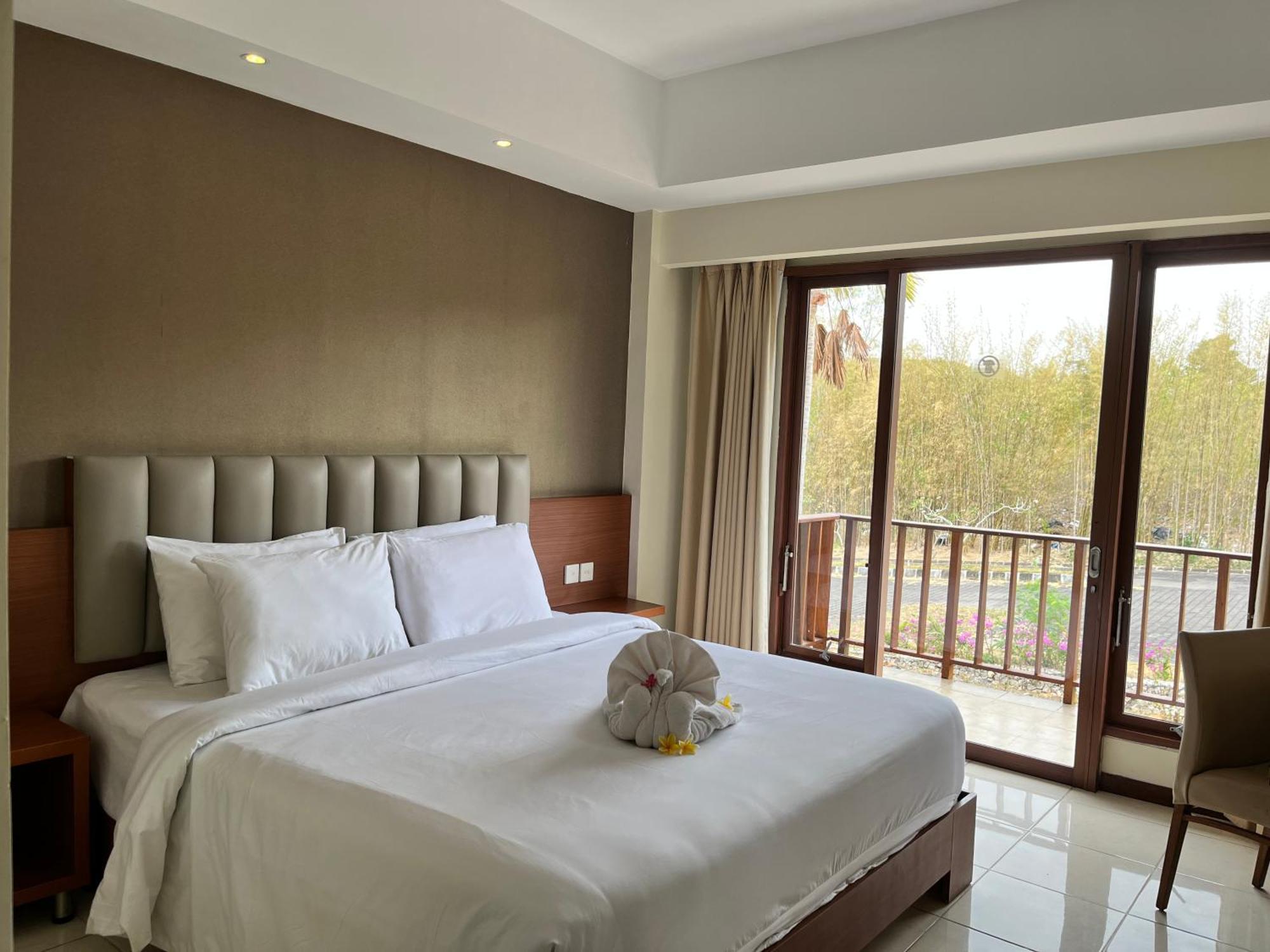 New Kuta Hotel By Lorin Uluwatu Zewnętrze zdjęcie