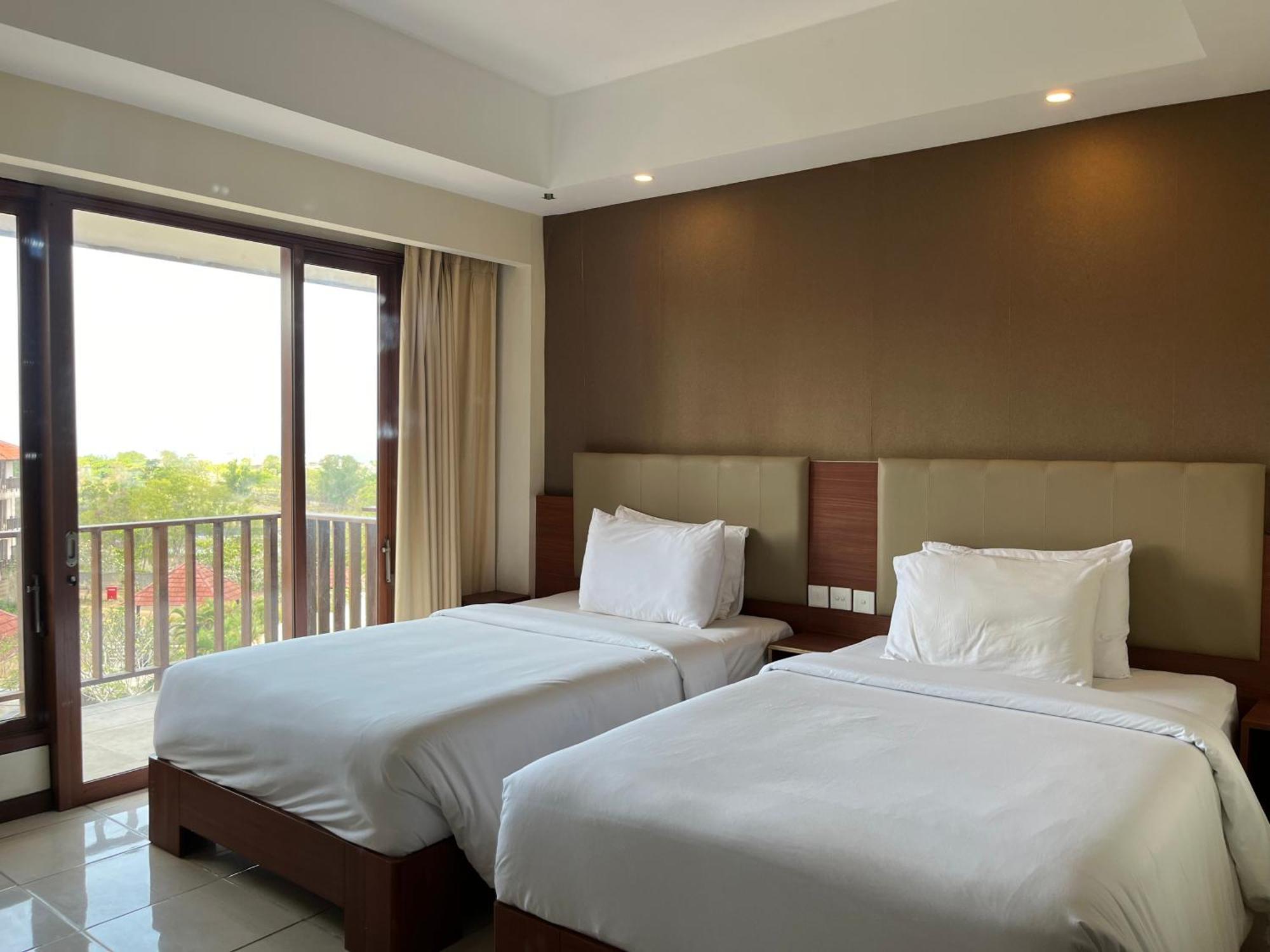 New Kuta Hotel By Lorin Uluwatu Zewnętrze zdjęcie